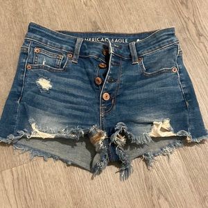 American eagle shorts with buttons down the front